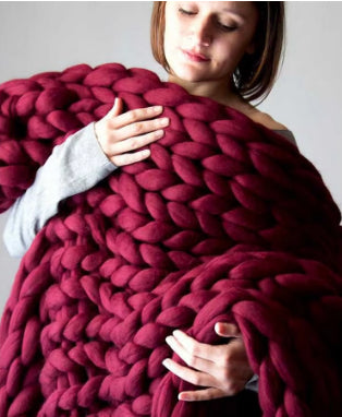 Chunky Knit Cozy Blanket – Premium Thick Weave Throw