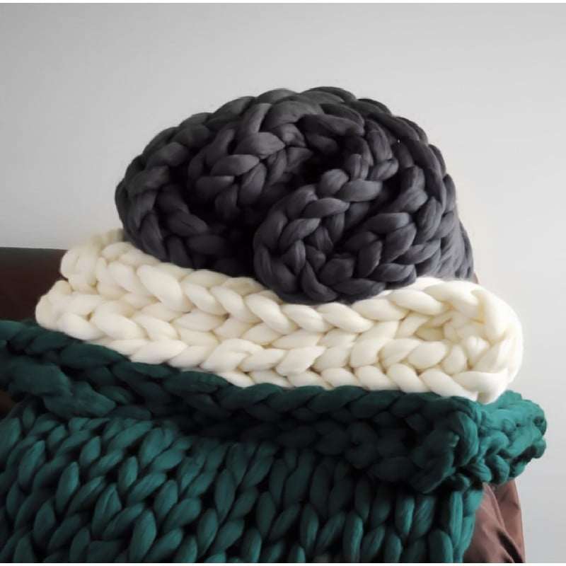 Chunky Knit Cozy Blanket – Premium Thick Weave Throw