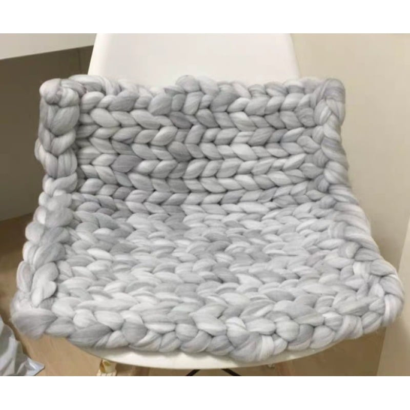 Chunky Knit Cozy Blanket – Premium Thick Weave Throw